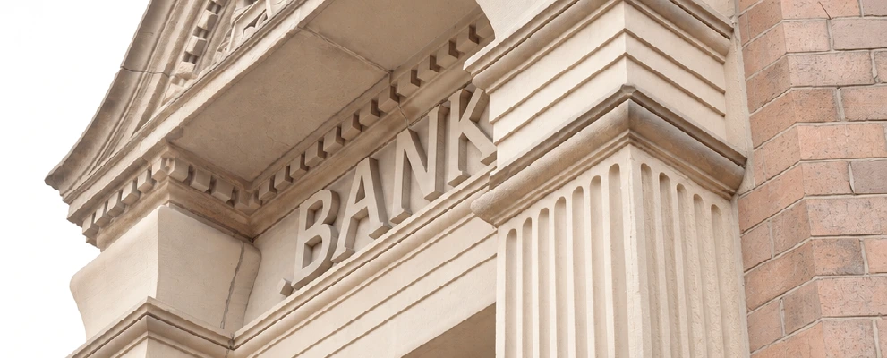 Banking_and_Finance_Industry_Section_992x400px